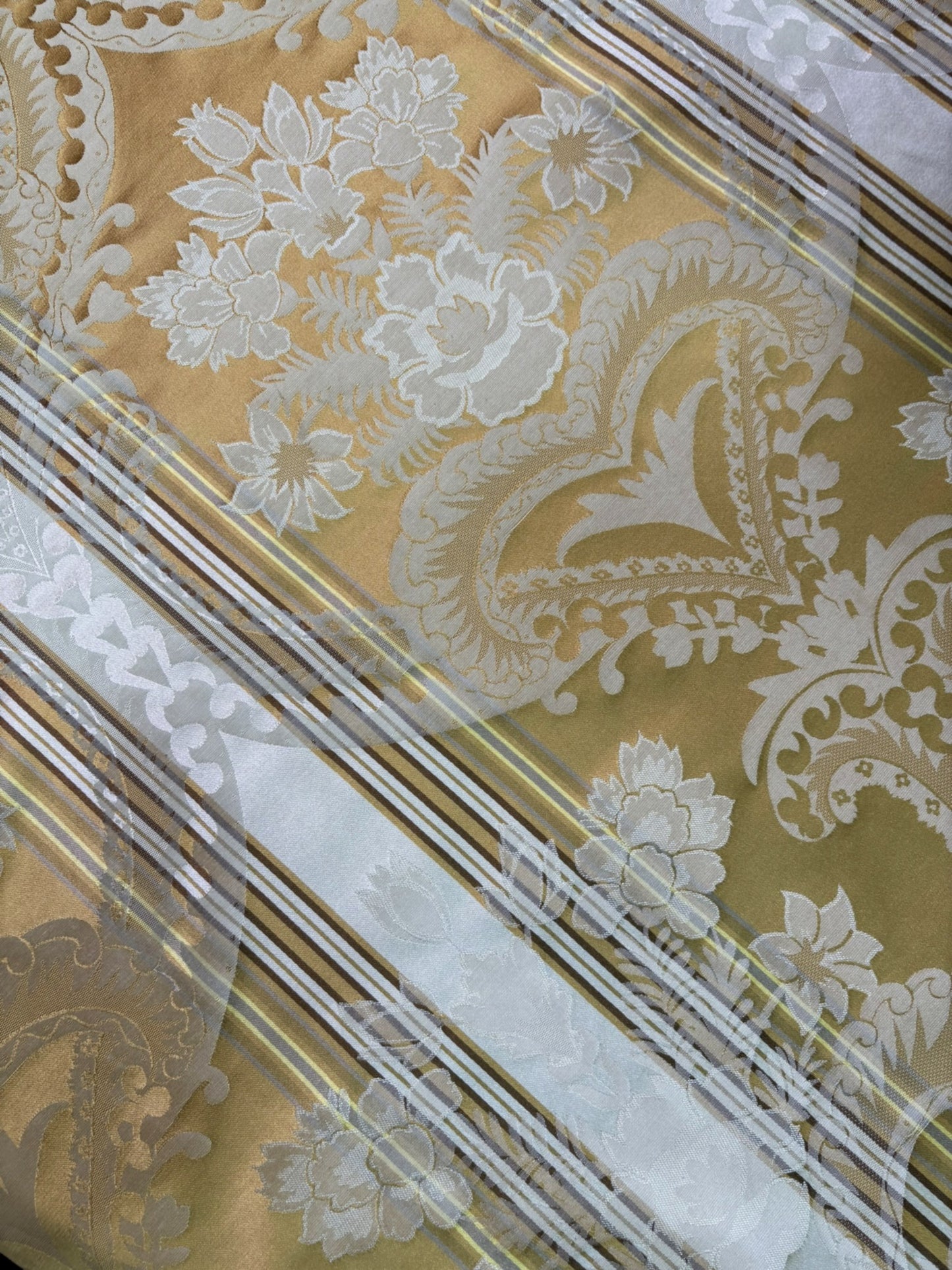 #113_DUBAI_SILK & MORE